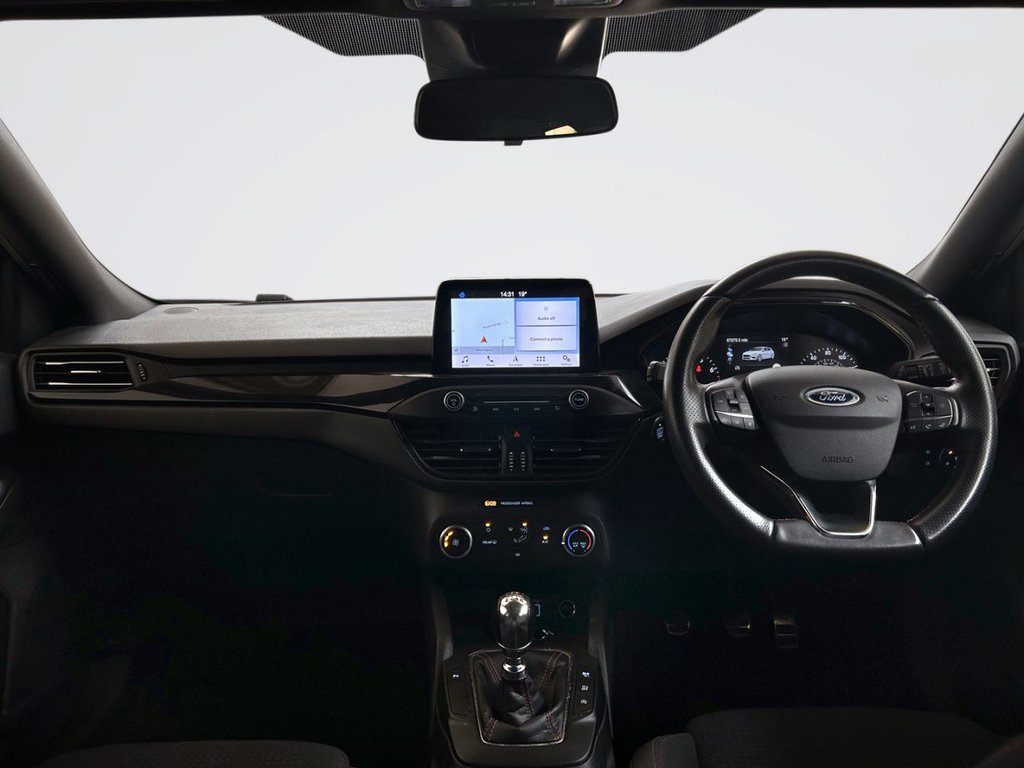 2019 Ford Focus — image 2