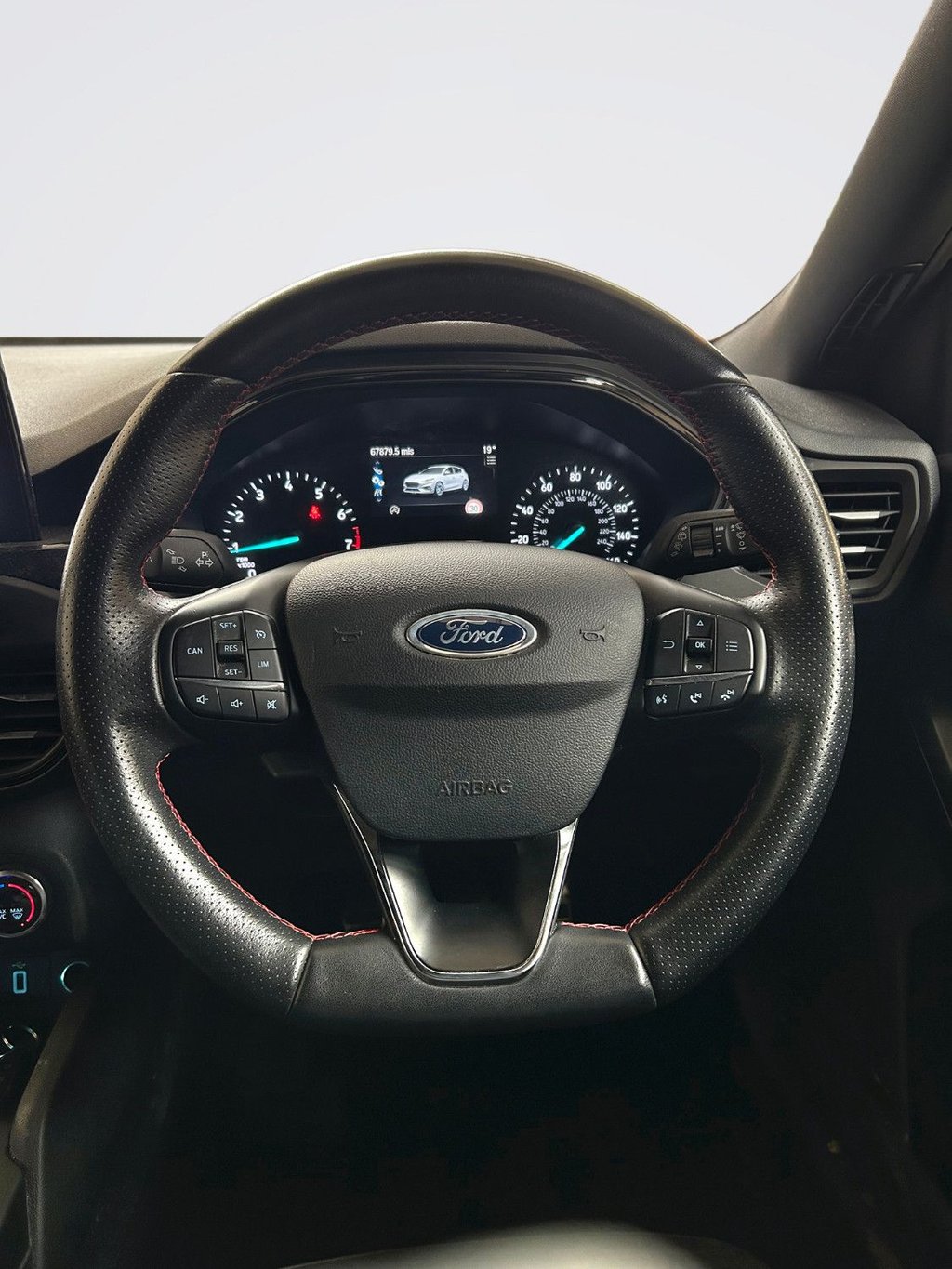 2019 Ford Focus — image 10