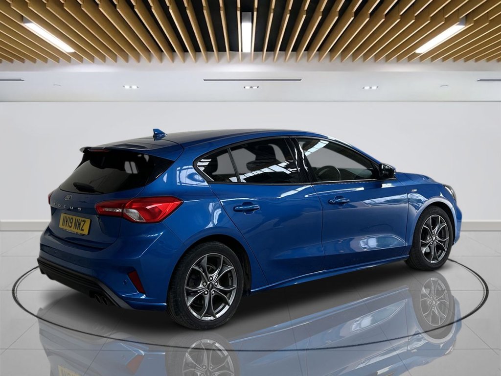 2019 Ford Focus — image 4