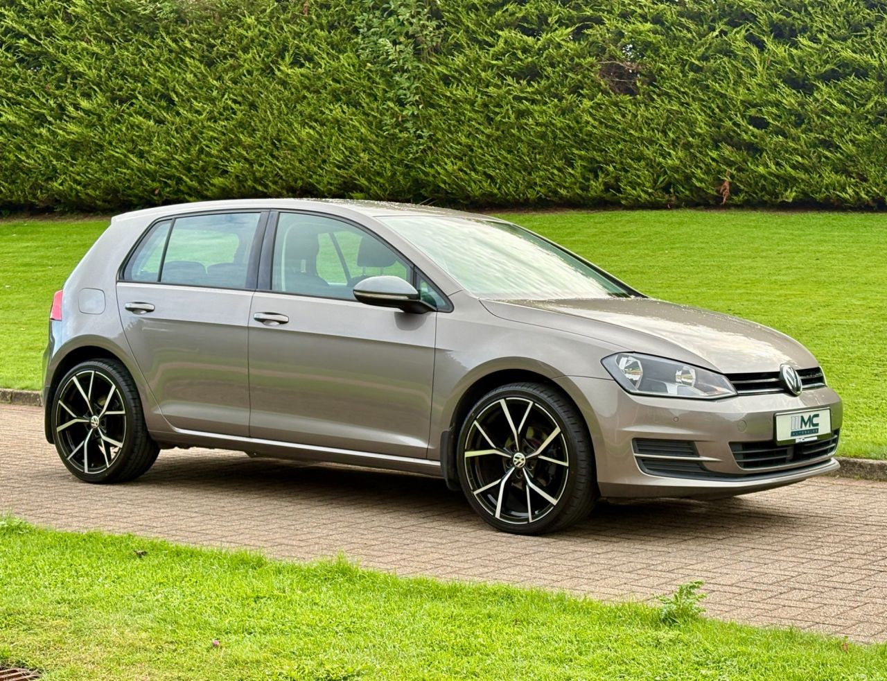 2014 VOLKSWAGEN GOLF 1.6 TDI BlueMotion Tech SE Hatchback 5dr Diesel Manual Euro 5 (s/s) (105 ps - vehicle photo 5 for sale on PureCar