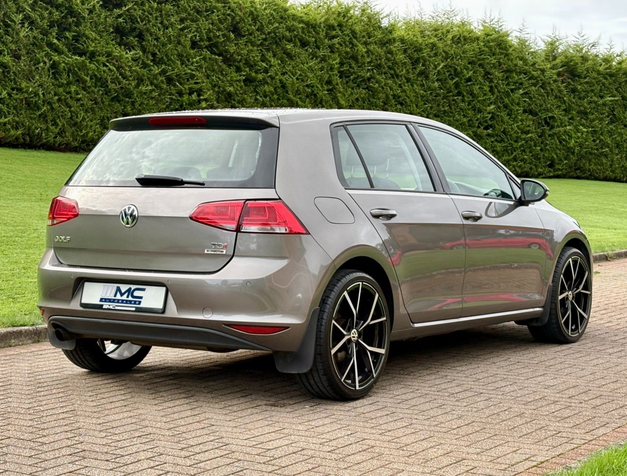 2014 VOLKSWAGEN GOLF 1.6 TDI BlueMotion Tech SE Hatchback 5dr Diesel Manual Euro 5 (s/s) (105 ps - vehicle photo 3 for sale on PureCar