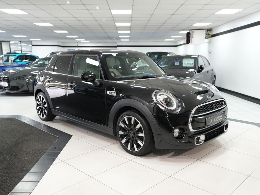 2019 MINI Hatch