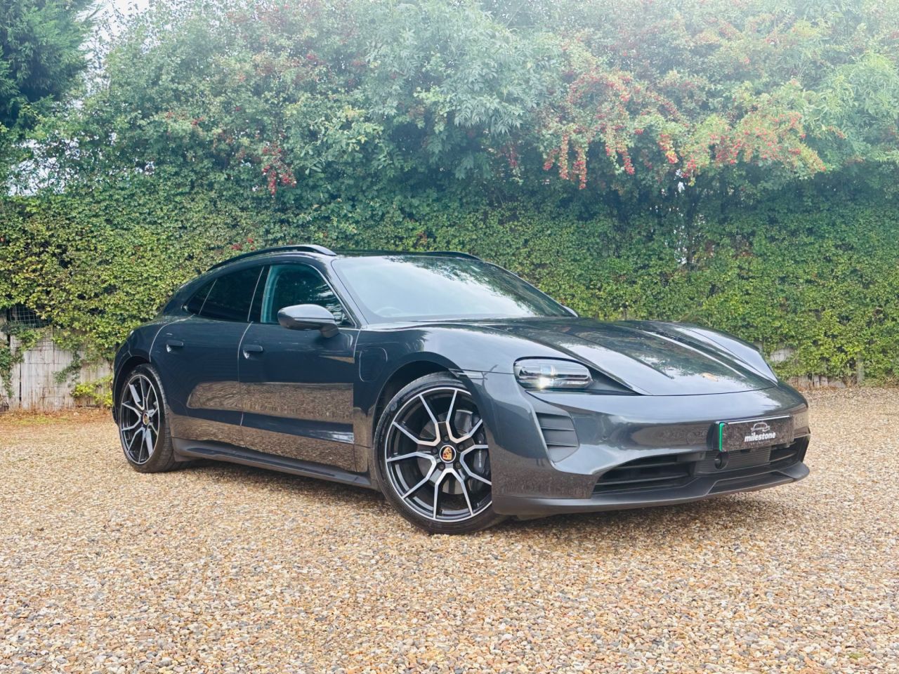 2022 PORSCHE TAYCAN
