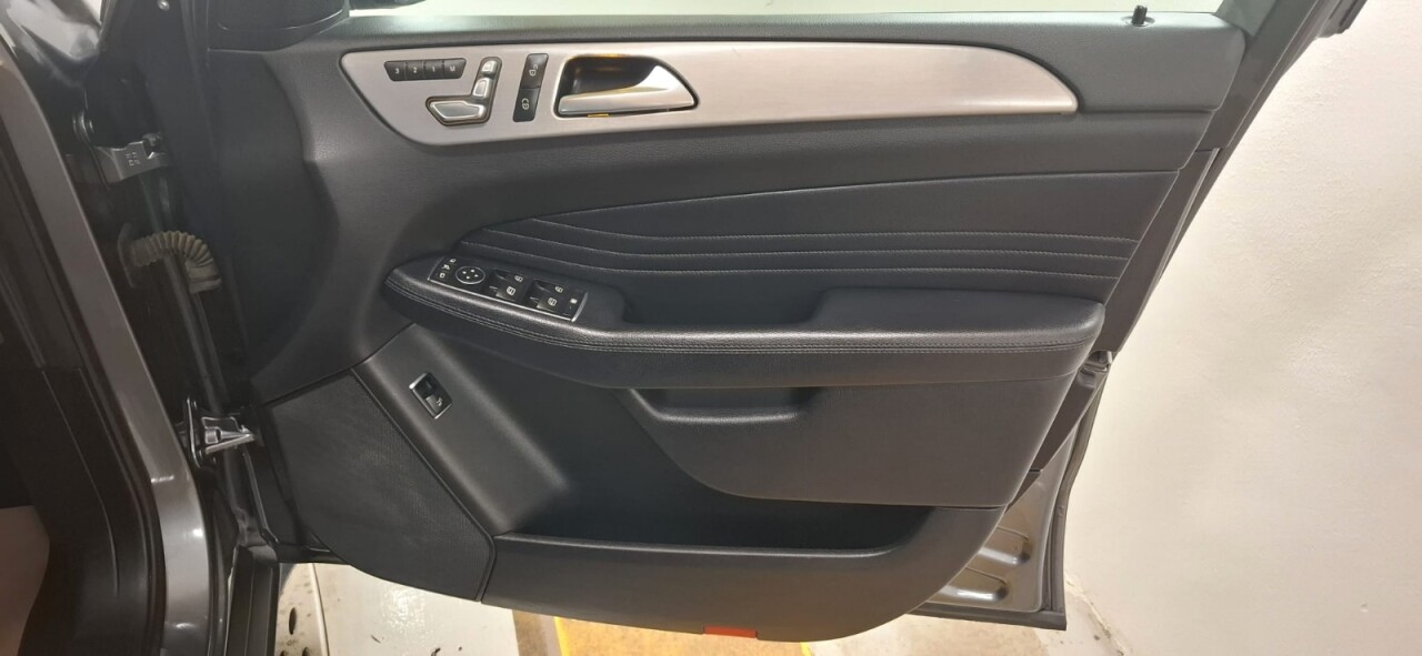 2018 MERCEDES GLE 2.1 GLE250d AMG Night Edition SUV 5dr Diesel G-Tronic 4MATIC Euro 6 (s/s) ( - vehicle photo 38 for sale on PureCar
