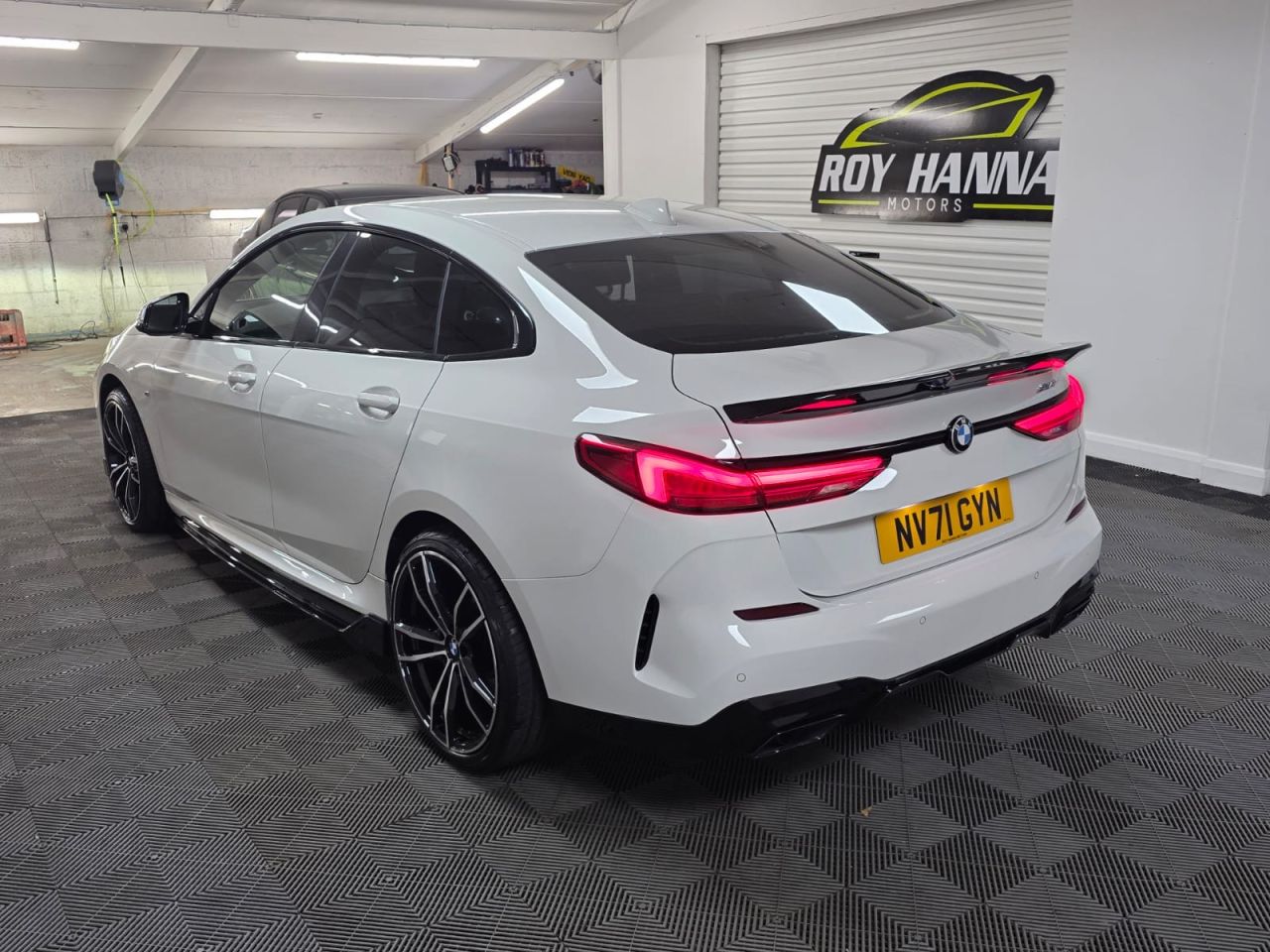 2022 BMW 2 SERIES GRAN COUPE 1.5 218i M Sport Saloon 4dr Petrol Manual Euro 6 (s/s) (136 ps) Front and R - vehicle photo 4 for sale on PureCar