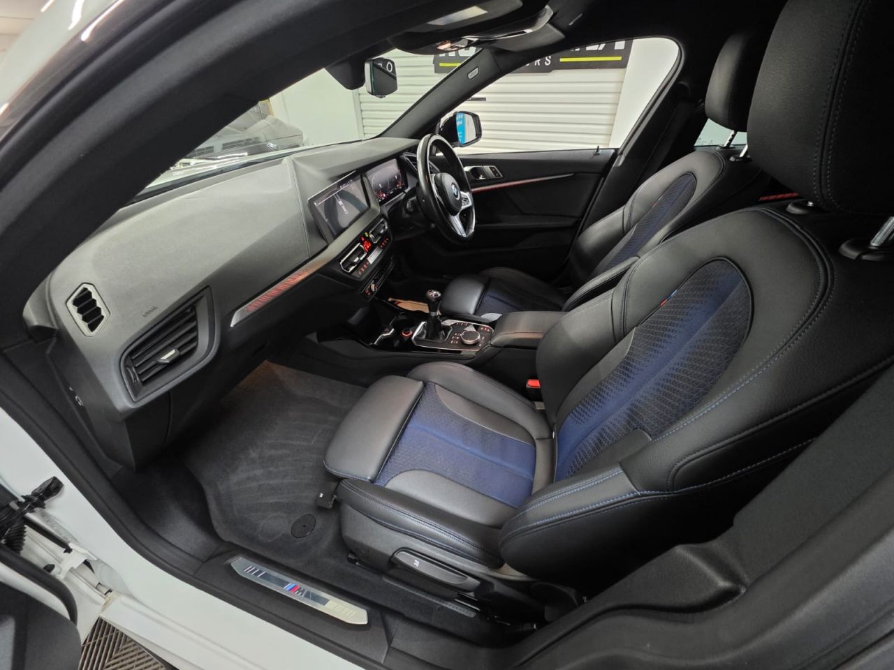 2022 BMW 2 SERIES GRAN COUPE 1.5 218i M Sport Saloon 4dr Petrol Manual Euro 6 (s/s) (136 ps) Front and R - vehicle photo 11 for sale on PureCar