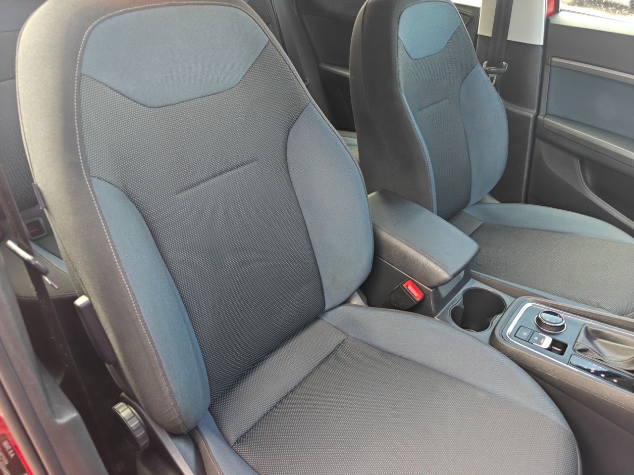 2019 SEAT ATECA 1.6 TDI SE Technology SUV 5dr Diesel DSG Euro 6 (s/s) (115 ps) - vehicle photo 12 for sale on PureCar