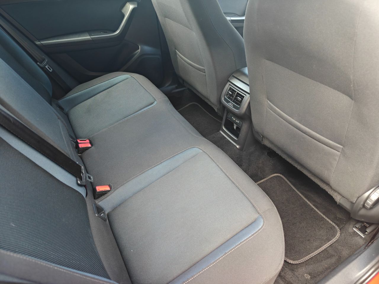 2019 SEAT ATECA 1.6 TDI SE Technology SUV 5dr Diesel DSG Euro 6 (s/s) (115 ps) - vehicle photo 13 for sale on PureCar