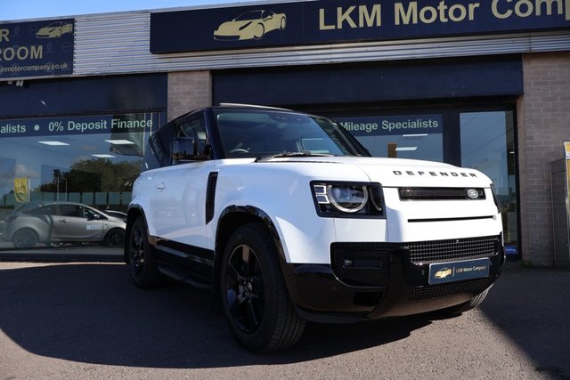 2025 Land Rover Defender 90