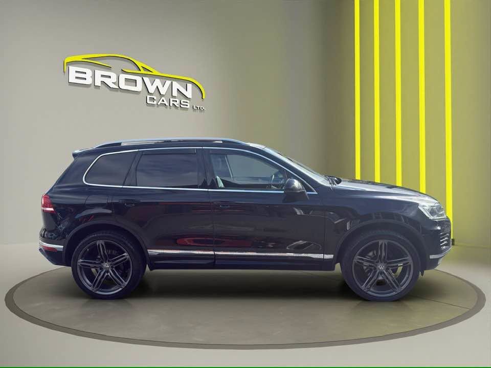 2017 VOLKSWAGEN TOUAREG 3.0 TDI V6 BlueMotion Tech R-Line Plus SUV 5dr Diesel Tiptronic 4WD Euro 6 - vehicle photo 4 for sale on PureCar