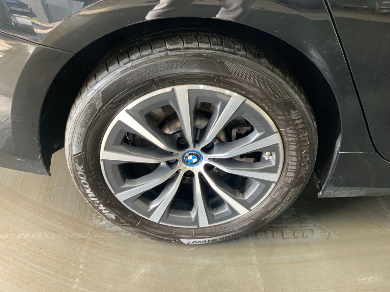 2023 BMW 3 SERIES 2.0 330e 12kWh Sport Saloon 4dr Petrol Plug-in Hybrid Auto Euro 6 (s/s) (29 - vehicle photo 14 for sale on PureCar