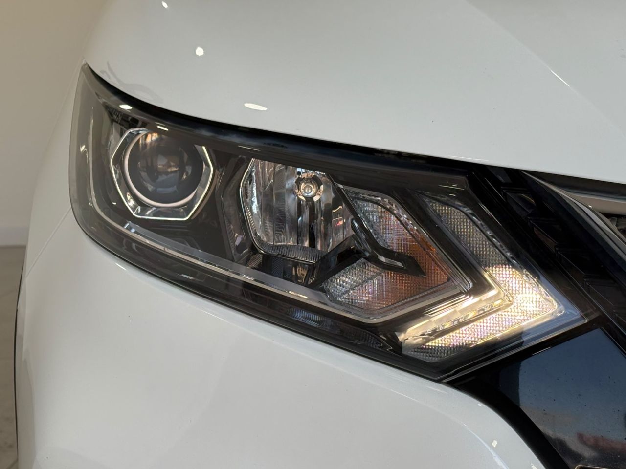 2018 NISSAN QASHQAI 1.6 dCi N-Connecta SUV 5dr Diesel XTRON Euro 6 (s/s) (130 ps) - vehicle photo 7 for sale on PureCar