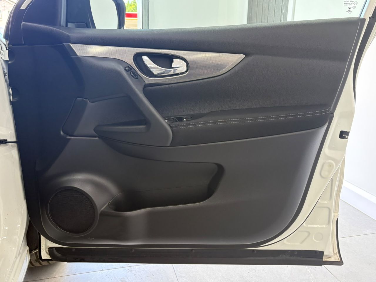 2018 NISSAN QASHQAI 1.6 dCi N-Connecta SUV 5dr Diesel XTRON Euro 6 (s/s) (130 ps) - vehicle photo 21 for sale on PureCar