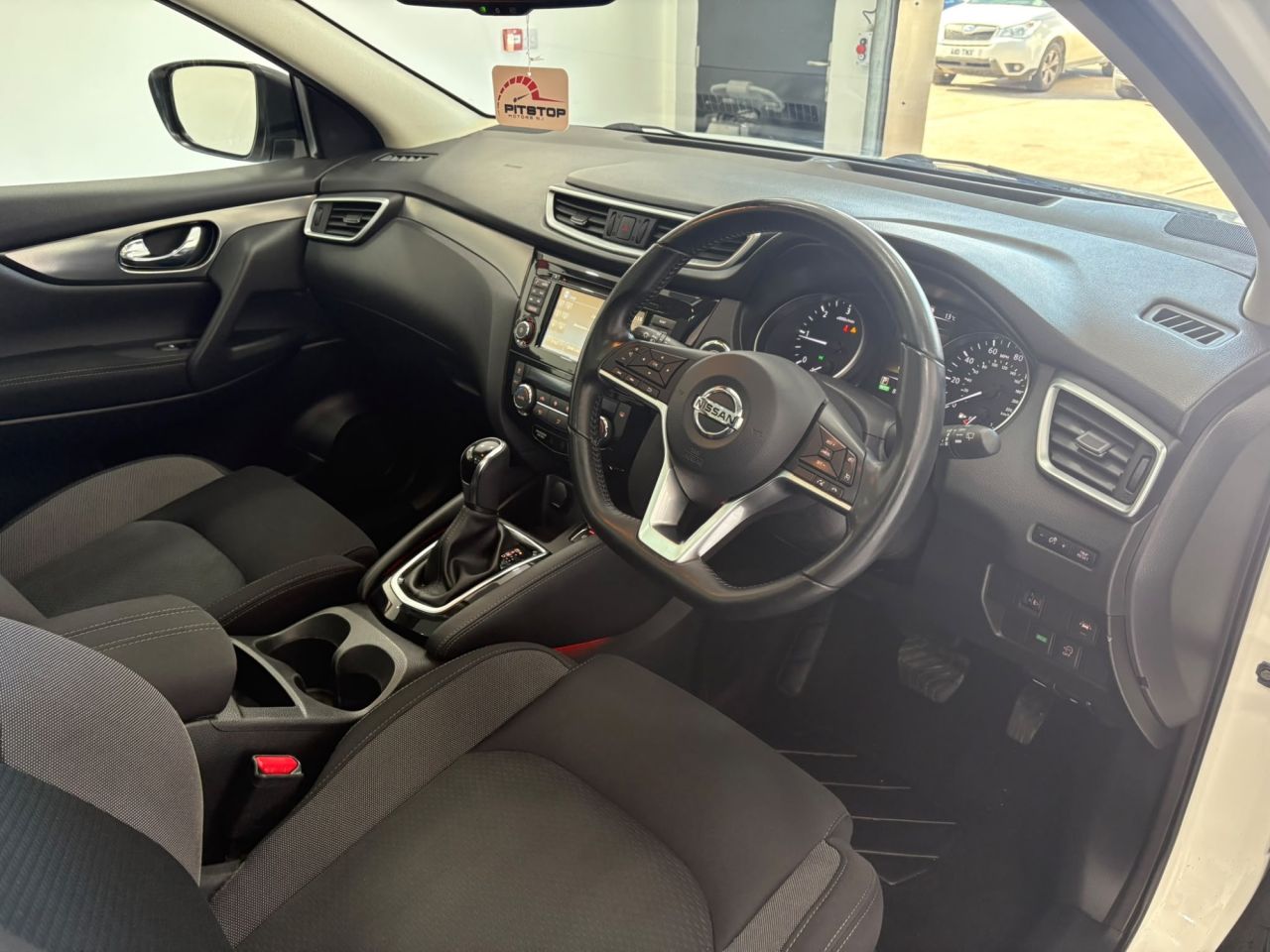 2018 NISSAN QASHQAI 1.6 dCi N-Connecta SUV 5dr Diesel XTRON Euro 6 (s/s) (130 ps) - vehicle photo 22 for sale on PureCar