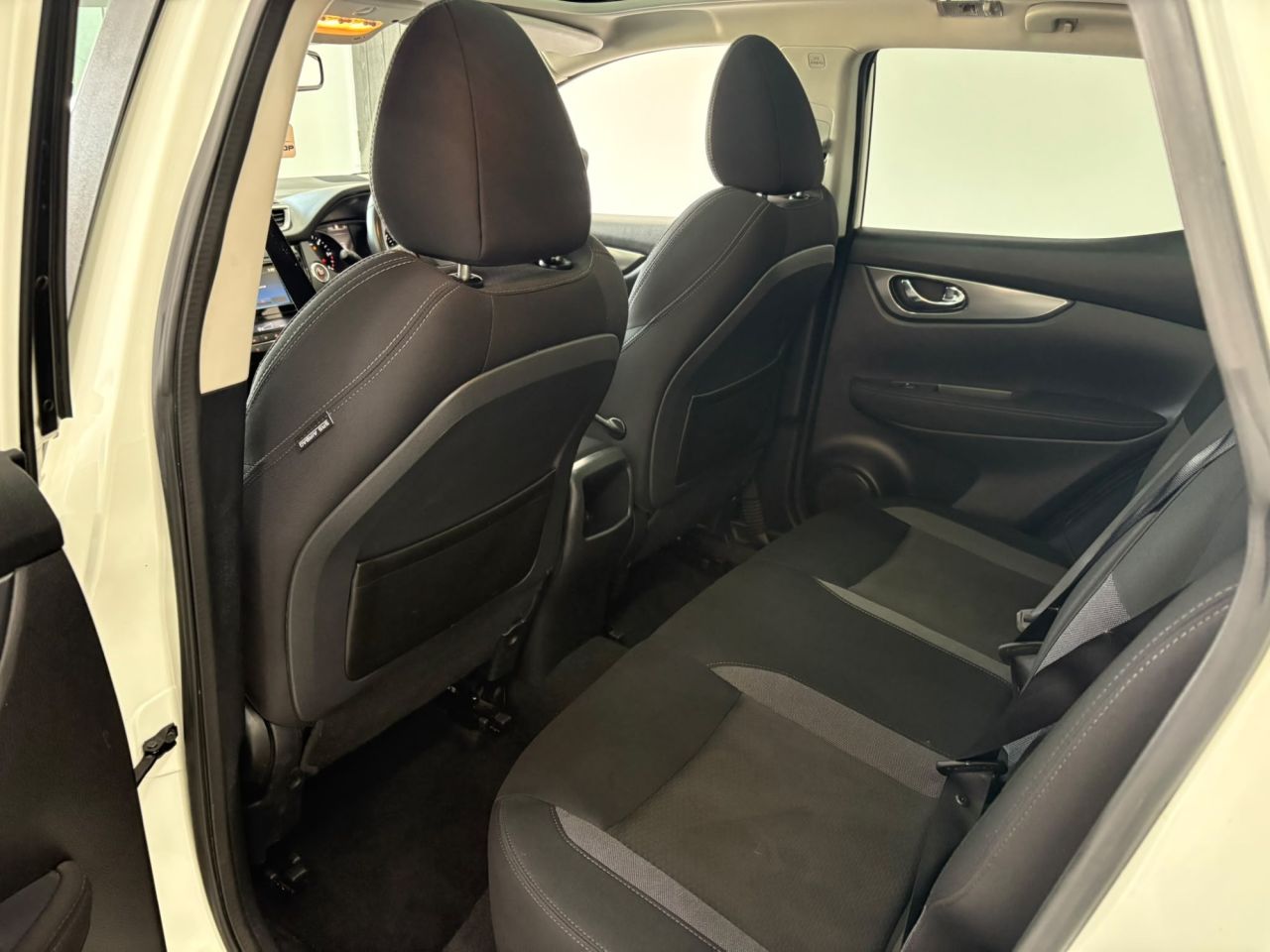 2018 NISSAN QASHQAI 1.6 dCi N-Connecta SUV 5dr Diesel XTRON Euro 6 (s/s) (130 ps) - vehicle photo 47 for sale on PureCar