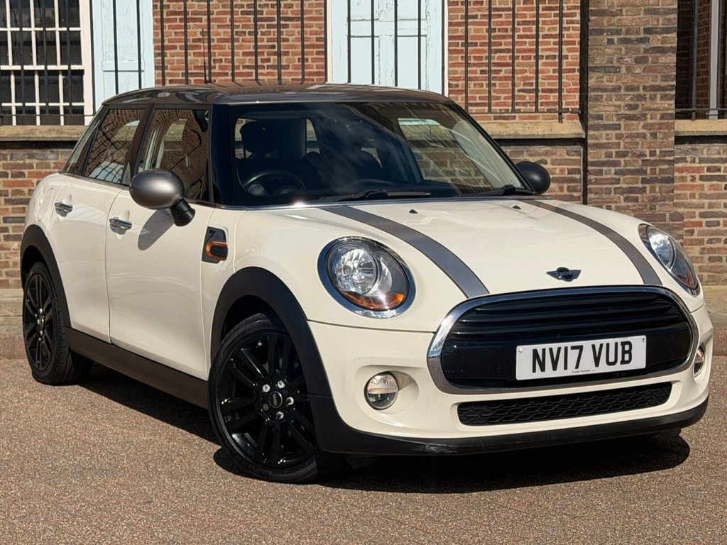 2017 MINI HATCH