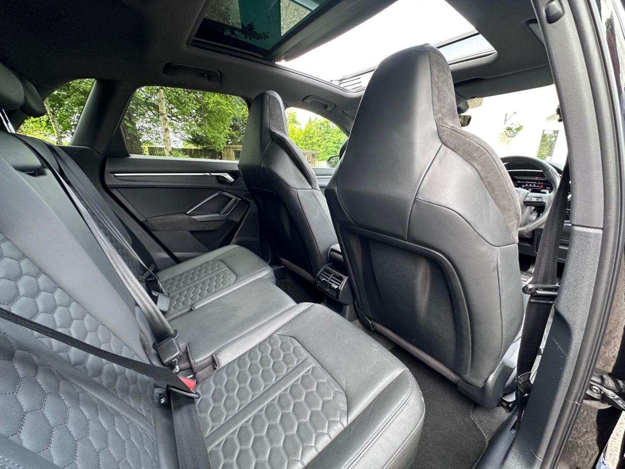 2020 AUDI RS Q3 2.5 TFSI Audi Sport Edition SUV 5dr Petrol S Tronic quattro Euro 6 (s/s) (4 - vehicle photo 19 for sale on PureCar