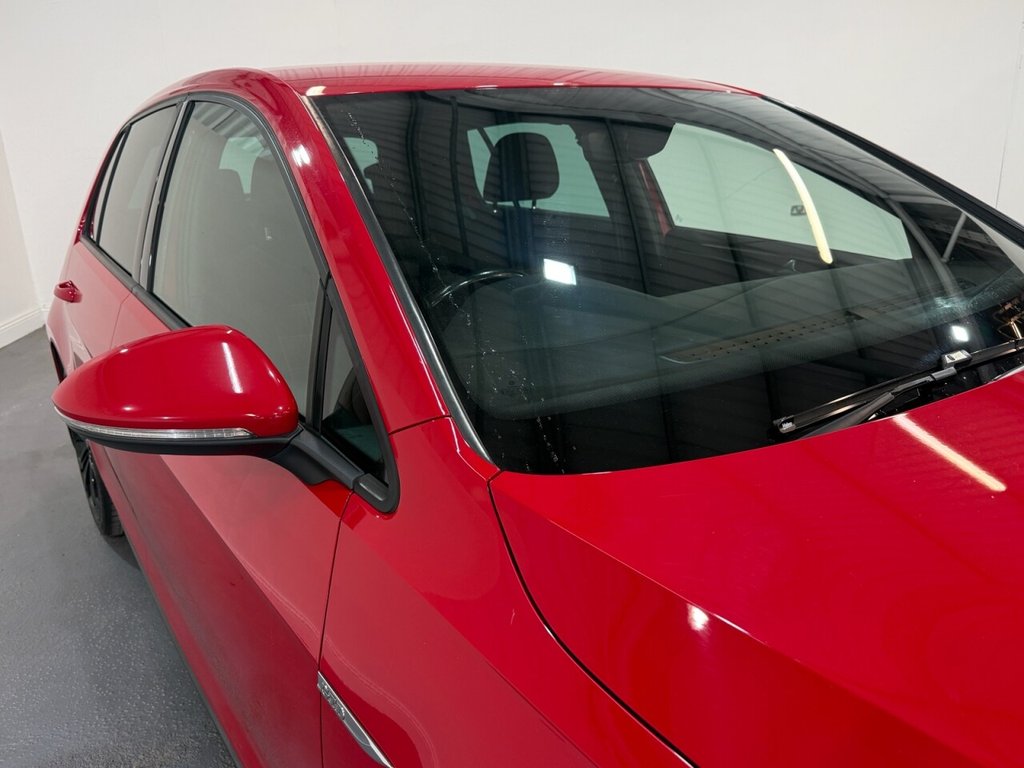 2017 Volkswagen Golf — image 5