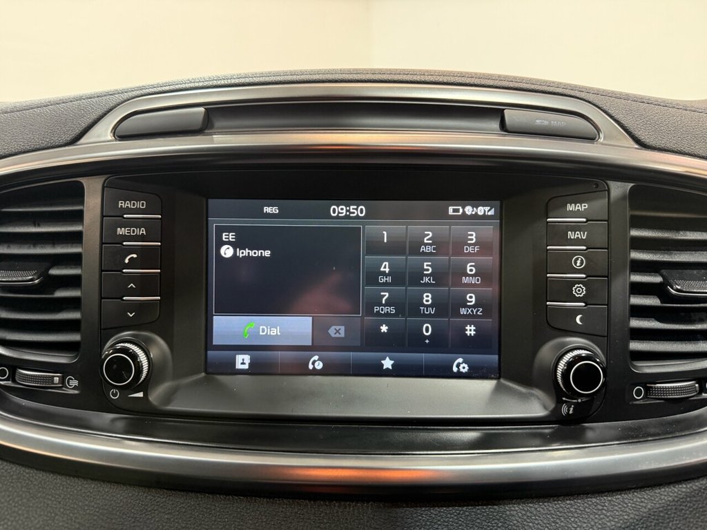 2017 Kia Sorento — image 7