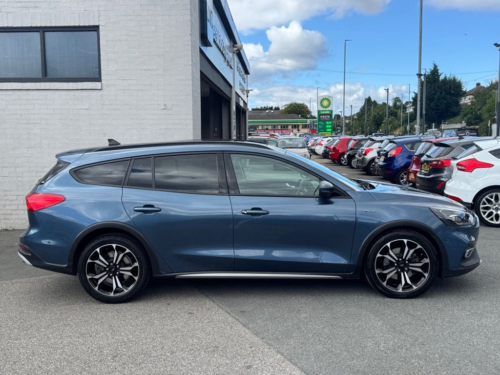 2019 Ford Focus — image 3