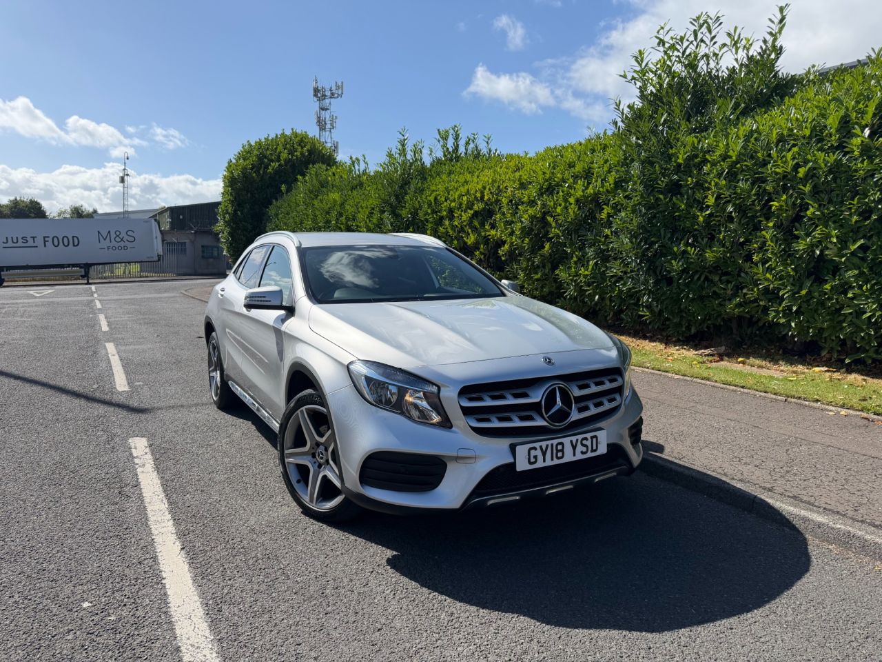2018 MERCEDES GLA 2.1 GLA200d AMG Line SUV 5dr Diesel 7G-DCT Euro 6 (s/s) (136 ps) - vehicle photo 2 for sale on PureCar