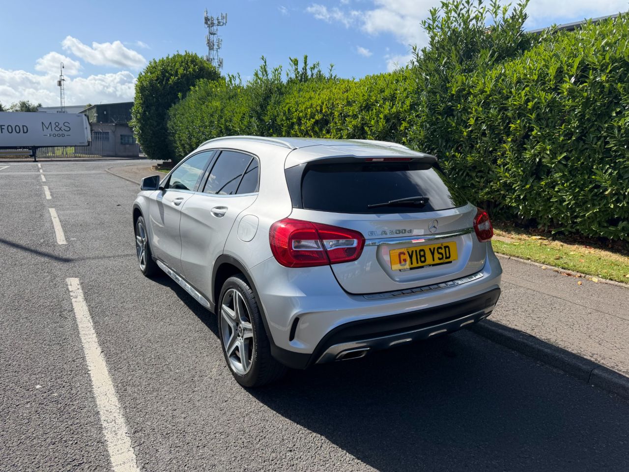 2018 MERCEDES GLA 2.1 GLA200d AMG Line SUV 5dr Diesel 7G-DCT Euro 6 (s/s) (136 ps) - vehicle photo 4 for sale on PureCar
