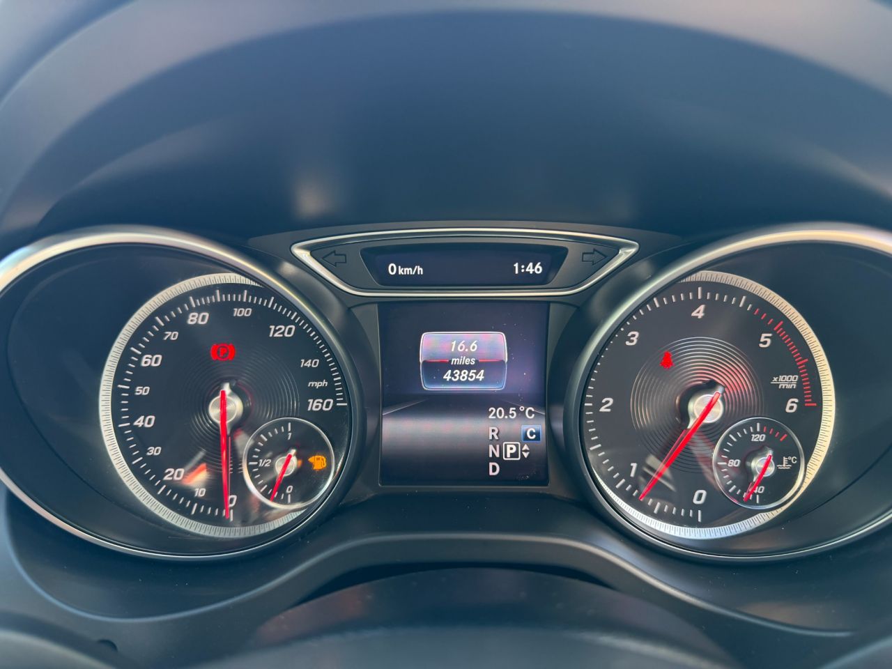 2018 MERCEDES GLA 2.1 GLA200d AMG Line SUV 5dr Diesel 7G-DCT Euro 6 (s/s) (136 ps) - vehicle photo 10 for sale on PureCar