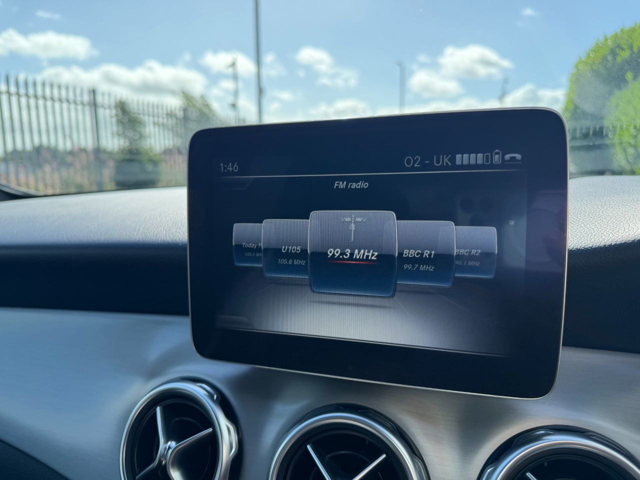 2018 MERCEDES GLA 2.1 GLA200d AMG Line SUV 5dr Diesel 7G-DCT Euro 6 (s/s) (136 ps) - vehicle photo 14 for sale on PureCar