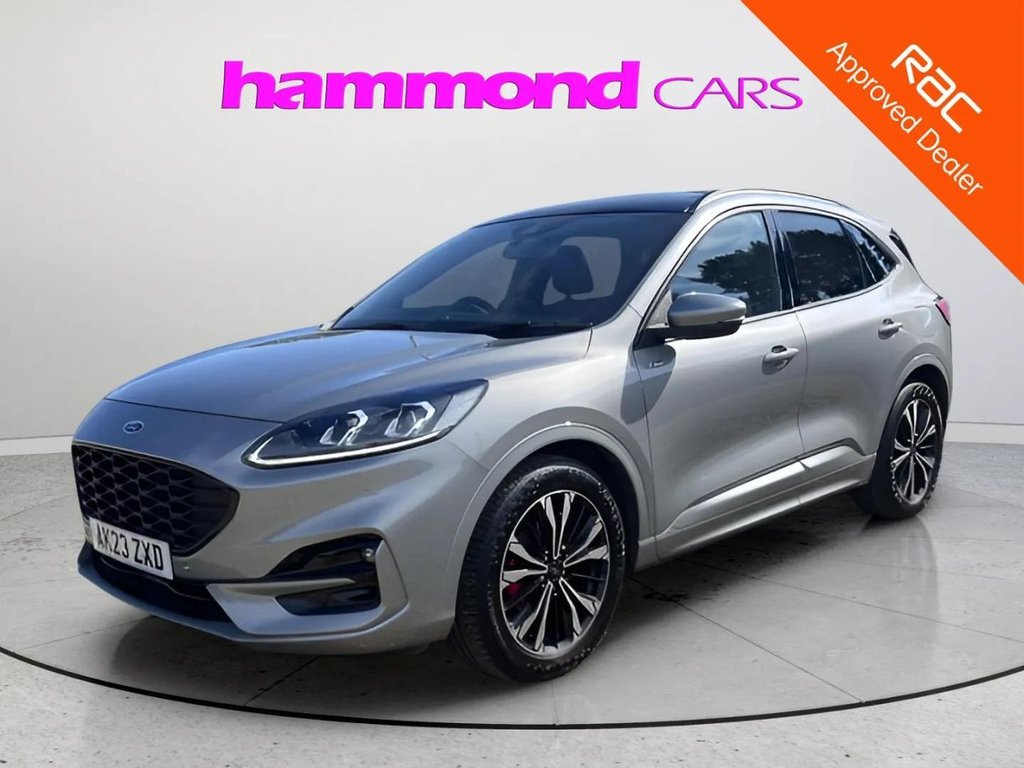 2023 Ford Kuga — image 1