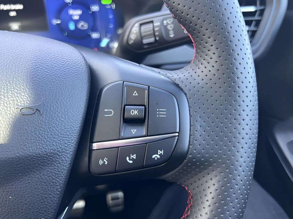 2023 Ford Kuga — image 14