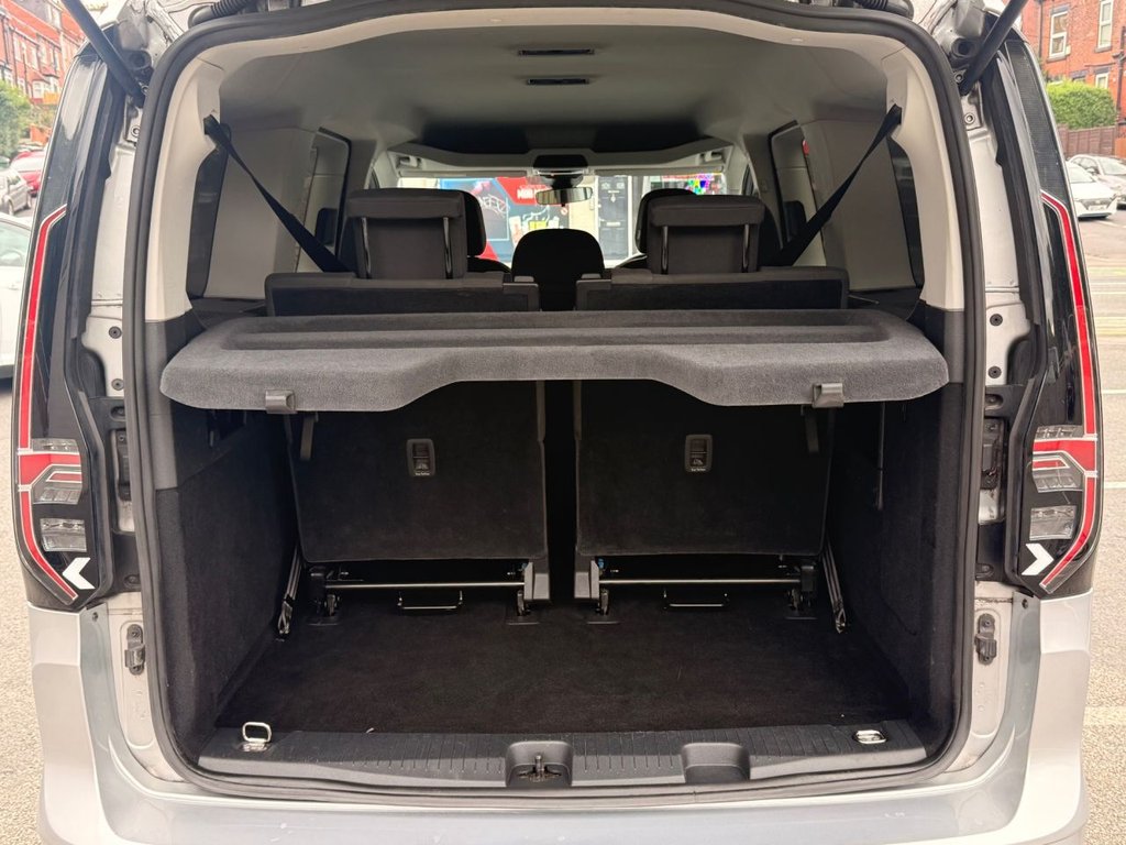 2023 Volkswagen Caddy Maxi — image 17