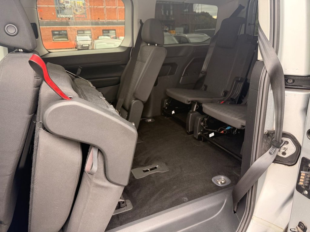 2023 Volkswagen Caddy Maxi — image 23