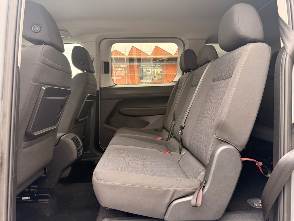 2023 Volkswagen Caddy Maxi — image 24
