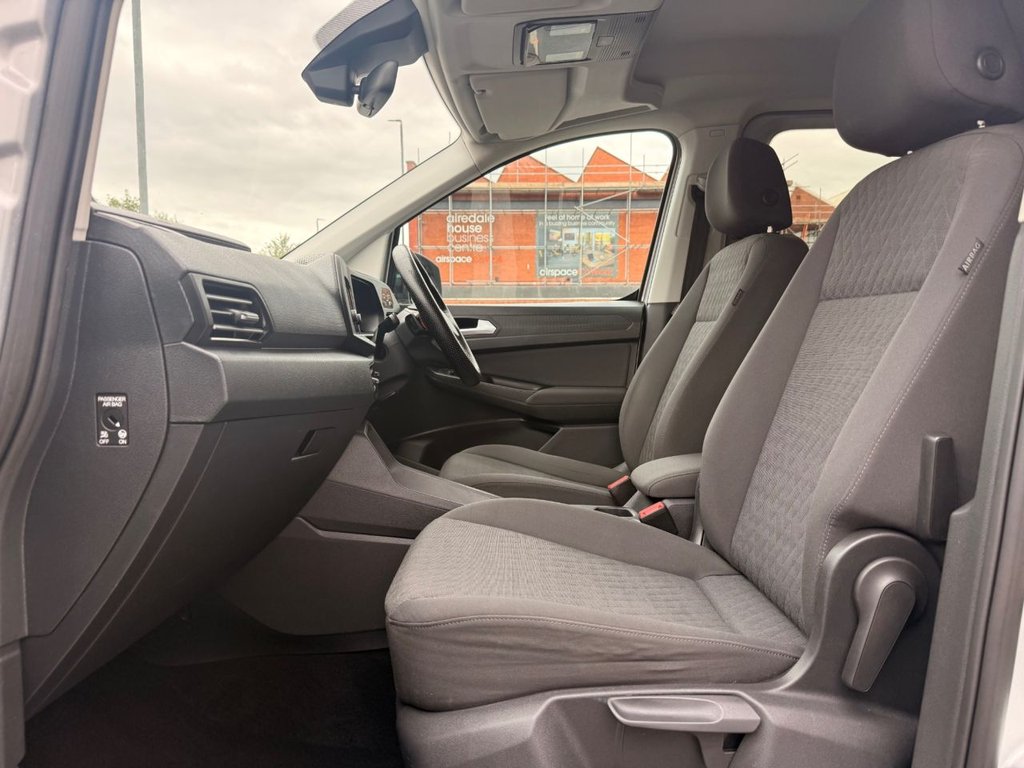 2023 Volkswagen Caddy Maxi — image 27
