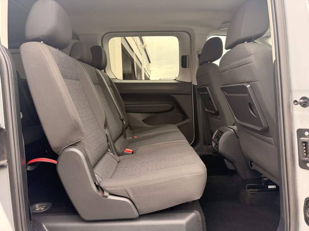 2023 Volkswagen Caddy Maxi — image 30