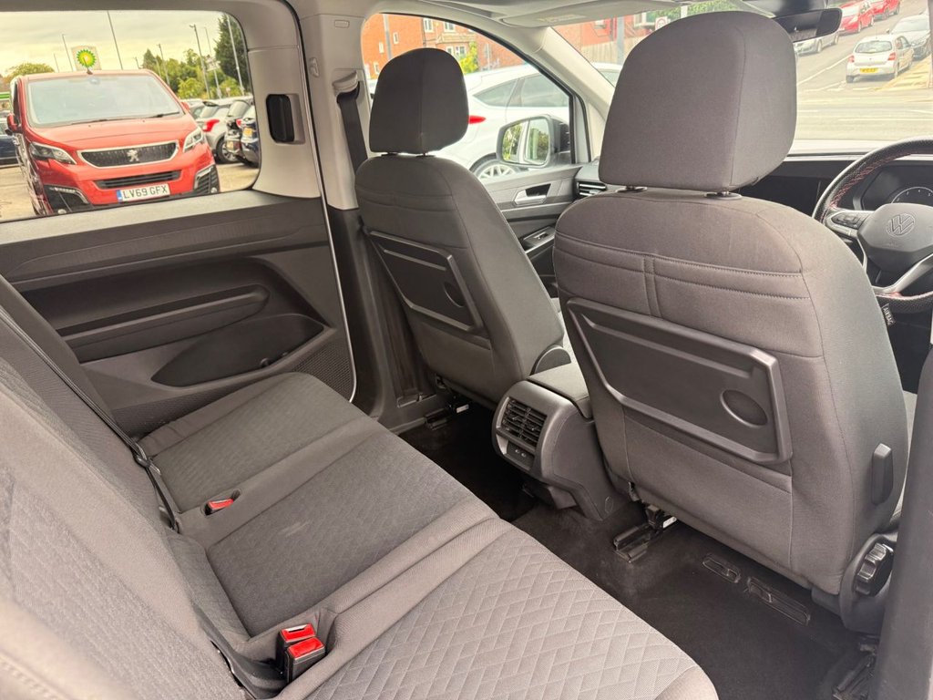 2023 Volkswagen Caddy Maxi — image 31