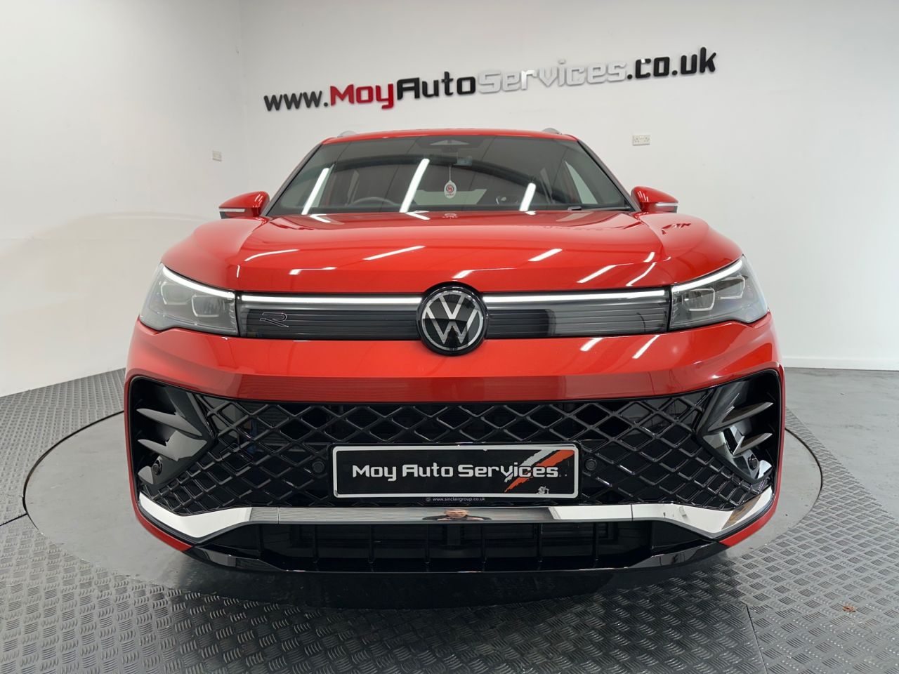 2025 VOLKSWAGEN TIGUAN 2.0 TDI R-Line SUV 5dr Diesel DSG Euro 6 (s/s) (150 ps) - vehicle photo 2 for sale on PureCar
