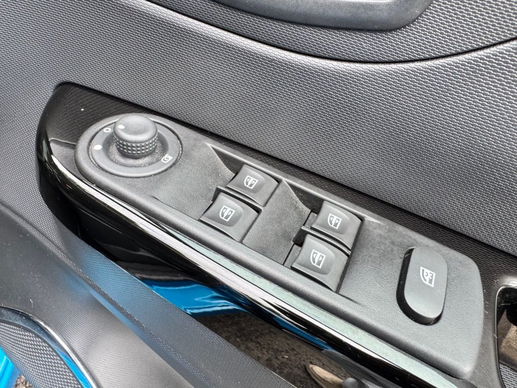 2015 Renault Captur — image 35