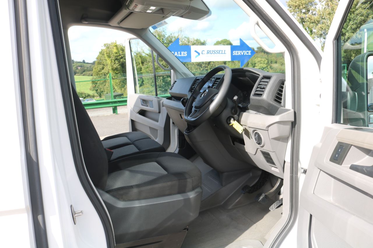 2023 VOLKSWAGEN CRAFTER 2.0 TDI CR30 Startline Panel Van 5dr Diesel Manual FWD MWB High Roof Euro 6 - vehicle photo 7 for sale on PureCar