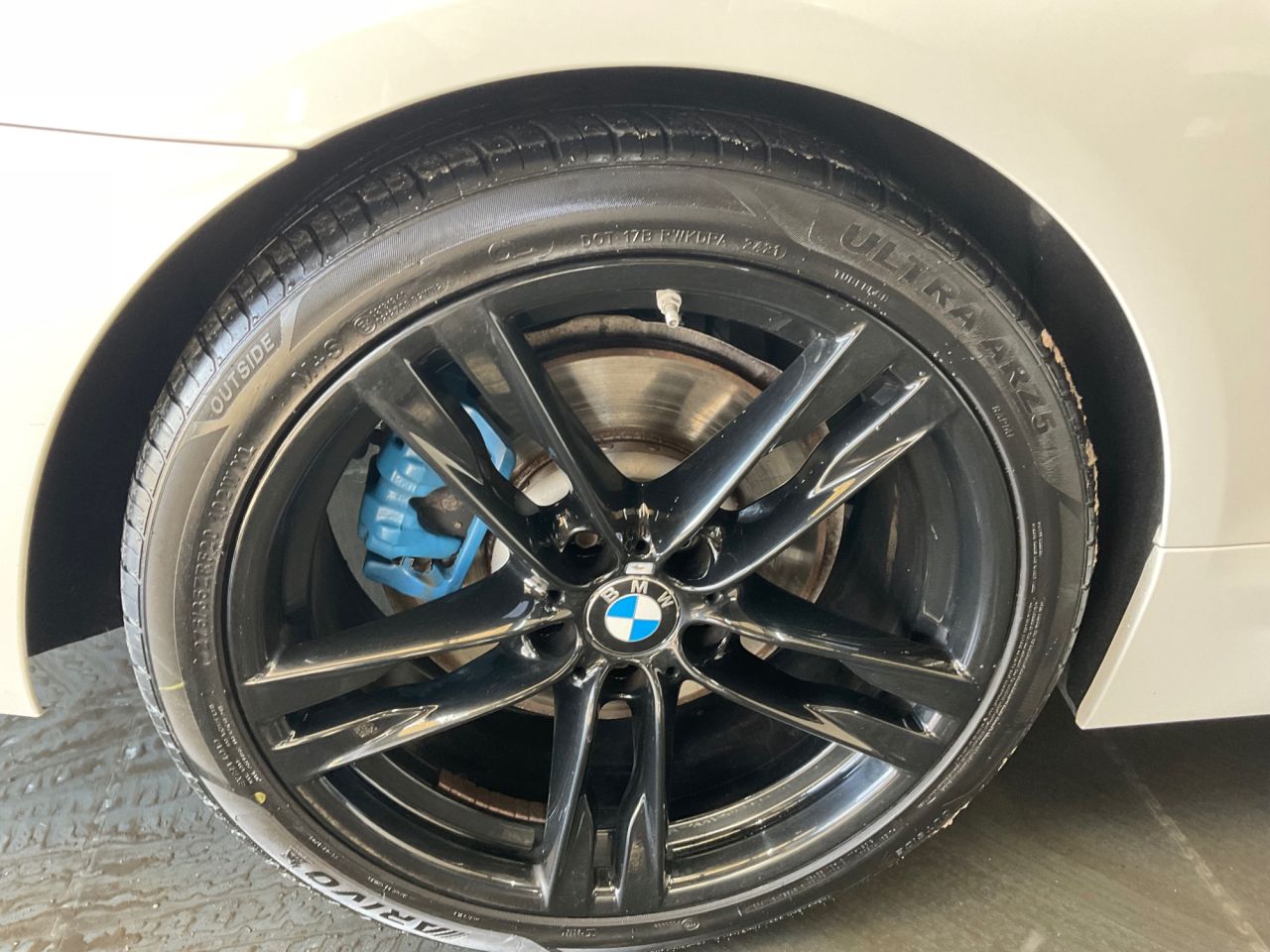 2015 BMW 6 SERIES 3.0 640d M Sport Coupe 2dr Diesel Auto Euro 5 (s/s) (313 ps) - vehicle photo 29 for sale on PureCar