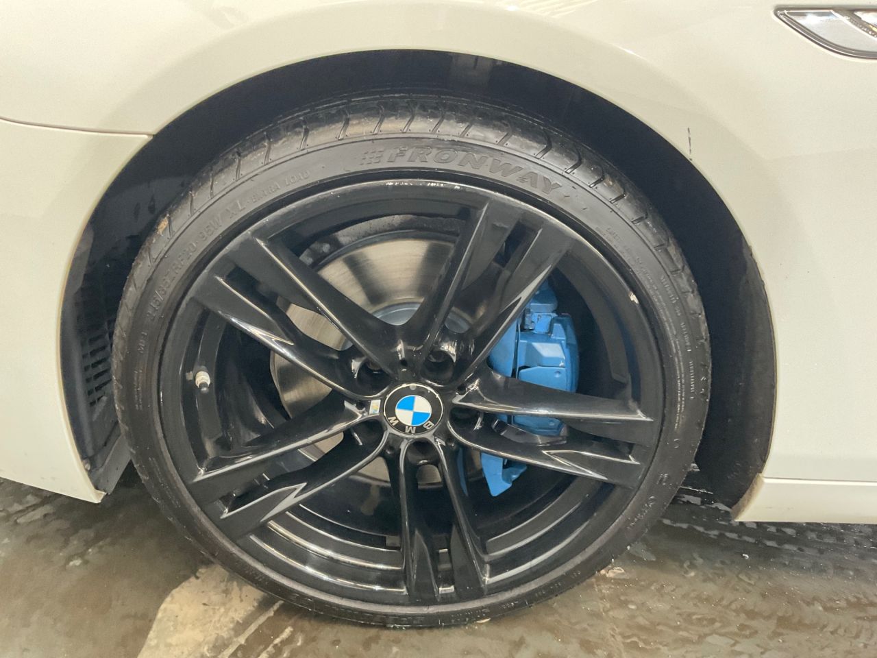 2015 BMW 6 SERIES 3.0 640d M Sport Coupe 2dr Diesel Auto Euro 5 (s/s) (313 ps) - vehicle photo 31 for sale on PureCar