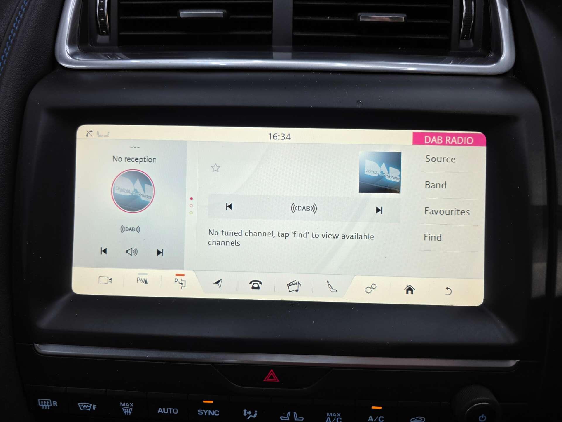 2020 69 JAGUAR E-PACE