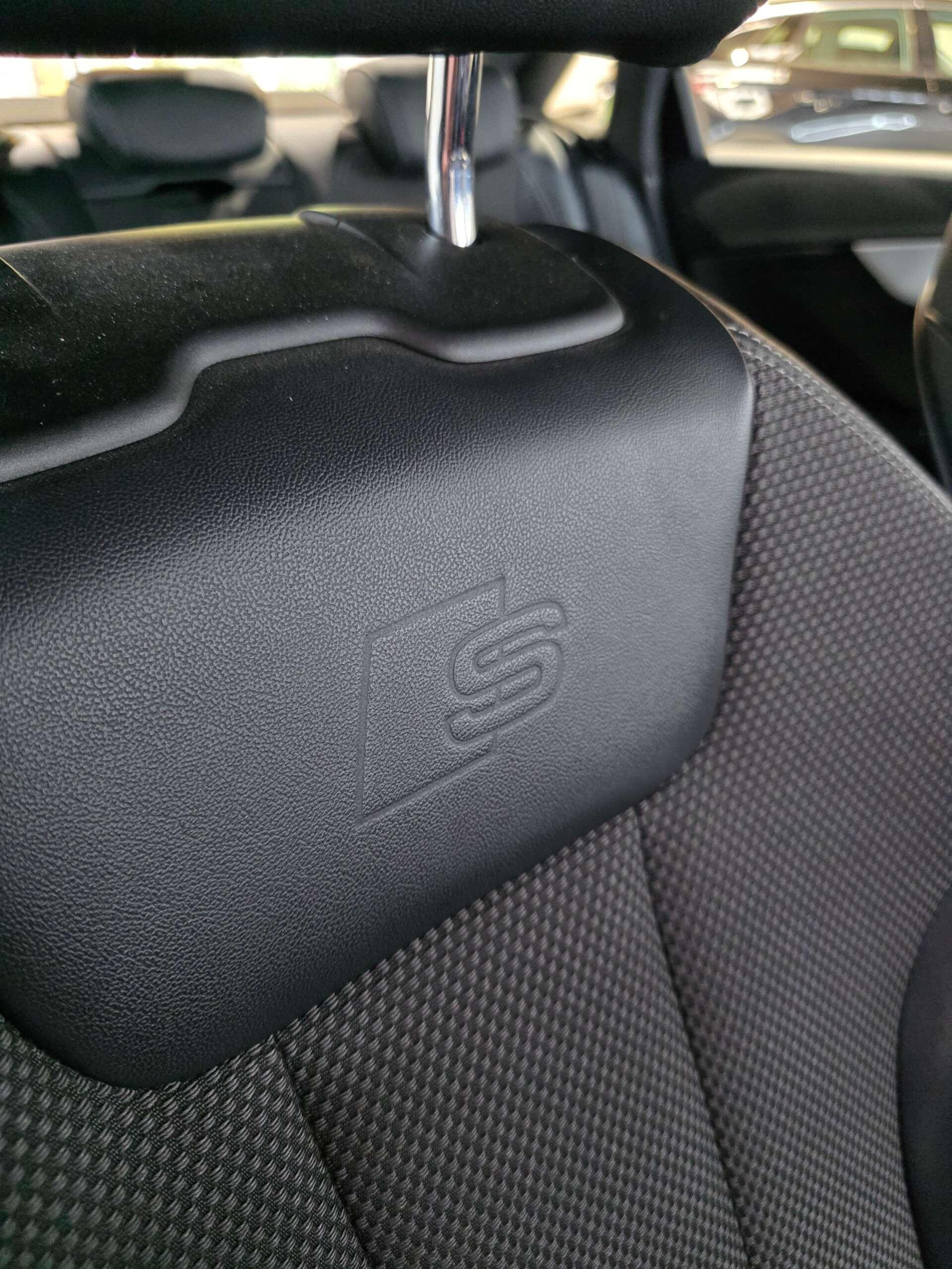 2017 66 AUDI A4