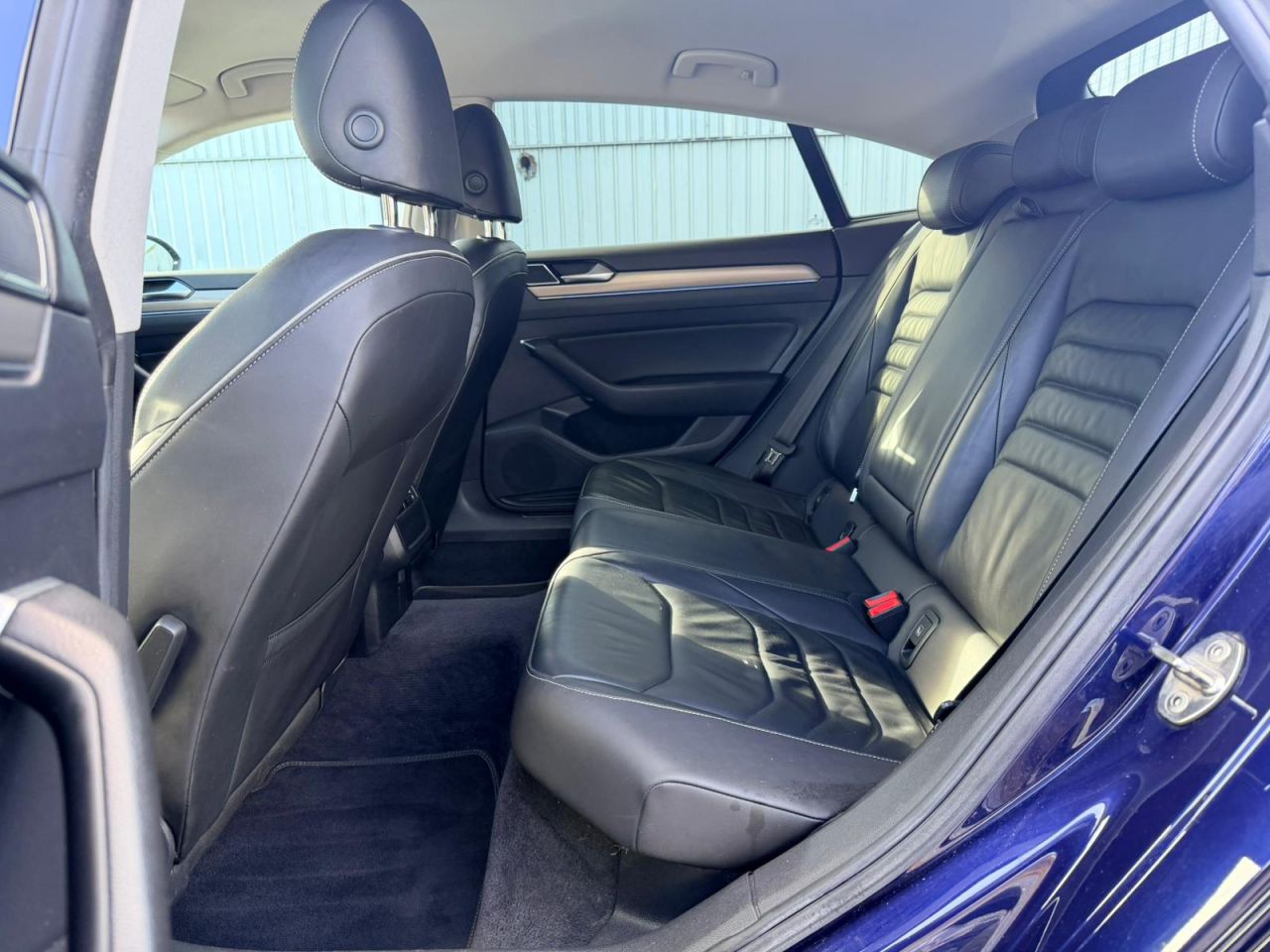 2019 VOLKSWAGEN ARTEON 2.0 TDI Elegance Fastback 5dr Diesel Manual Euro 6 (s/s) (150 ps) - vehicle photo 14 for sale on PureCar
