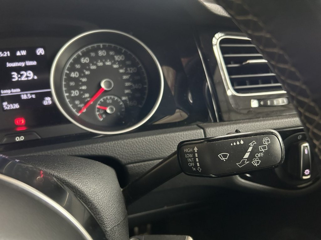 2019 Volkswagen Golf — image 14