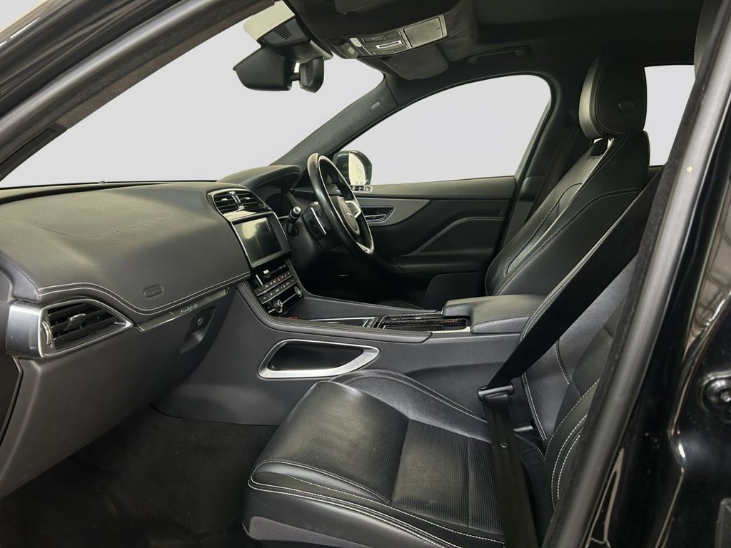 2020 Jaguar F-PACE — image 11