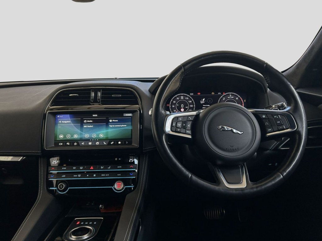 2020 Jaguar F-PACE — image 13