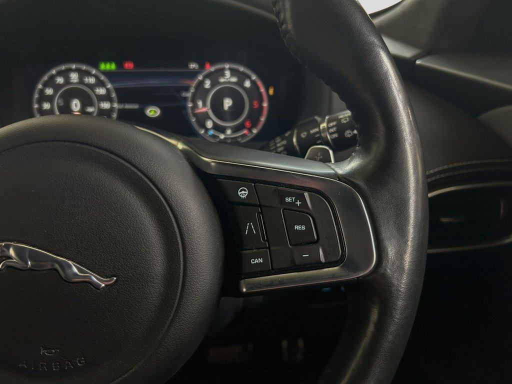 2020 Jaguar F-PACE — image 17