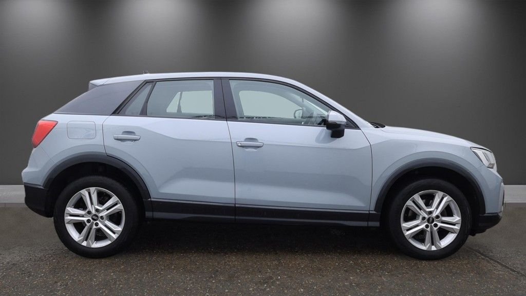 2021 Audi Q2 — image 5