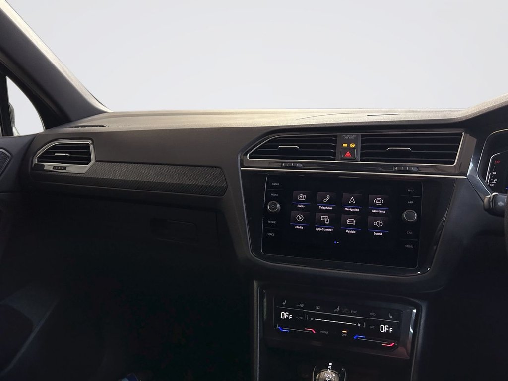 2021 Volkswagen Tiguan — image 14